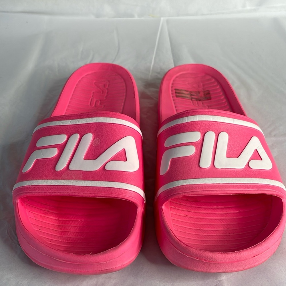 Fila slides pink and white size 3
